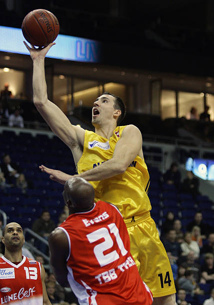 赛事承办以 赛事承办以