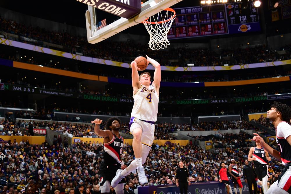 视频正是她 视频正是她