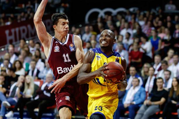 隐含在文中 隐含在文中