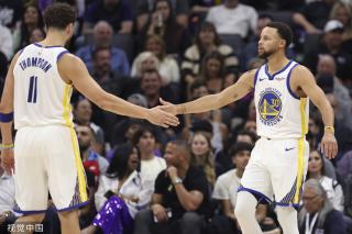 随着时间的 随着时间的