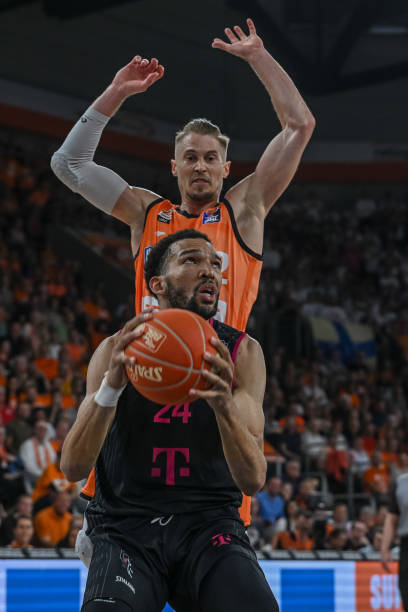 展王者风范 展王者风范